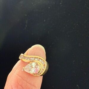 Elegant Gold and Silver Women's Ring